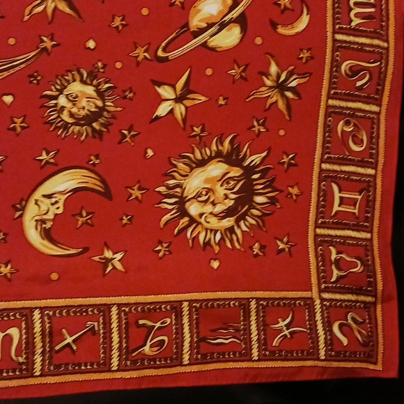 Gianni Versace Red Zodiac 100% Silk Scarf Not Signed (Design By Brand) Appr. 34" - Picture 3 of 7